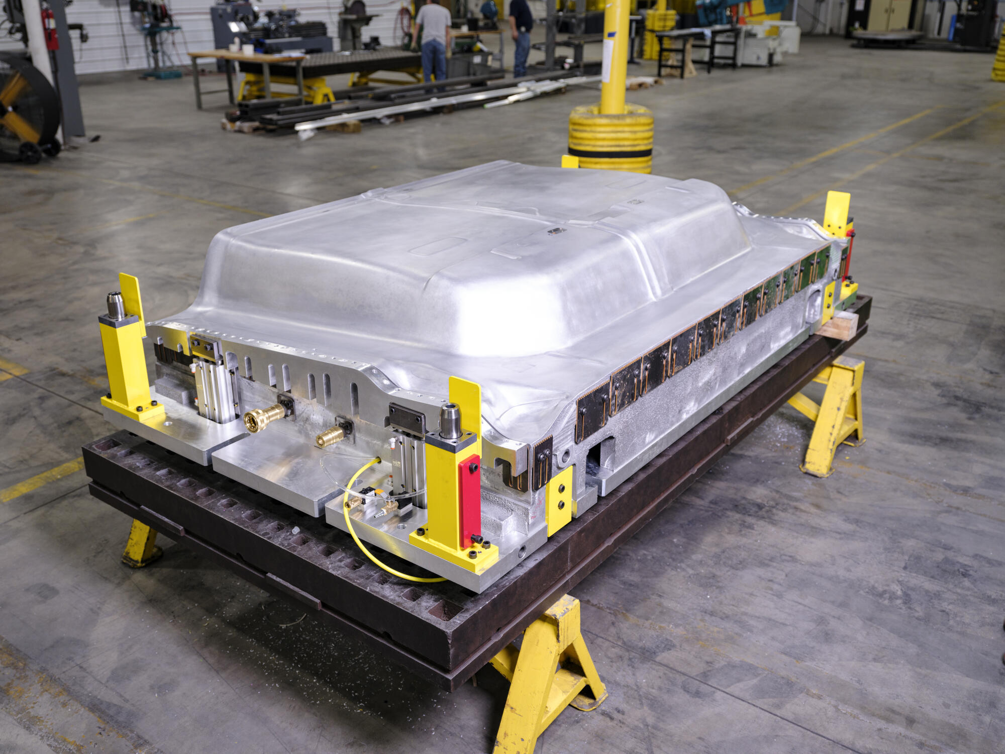 Example of compression molding & thermoforming capabilities from Alliance Innovations, LLC